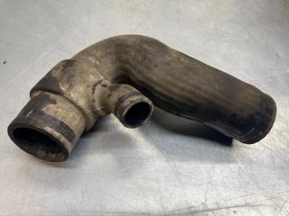 Патрубок интеркулера Volkswagen Passat [B5] 2000-2005 2002 v130
