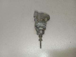 Запчасть вставка замка двери Volkswagen Transporter T5 2003-2015 2004 V137