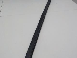 Запчасть накладка стекла переднего правого Nissan Micra (K12E) 2002-2010 2004 v141
