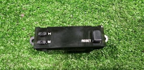 Запчасть часы передние NISSAN Elgrand 1997