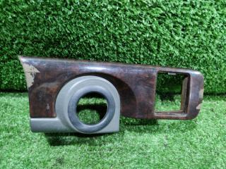 Запчасть накладка на торпедо TOYOTA Chaser