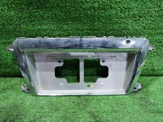 Накладка под номер задняя TOYOTA Grand Hiace