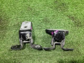 Фото запчасти петли двери задние левые TOYOTA Wish контрактная запчасть Запчасть петли двери задние левые TOYOTA Wish