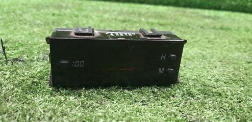 Фото запчасти часы передние TOYOTA Caldina 2000 контрактная запчасть Запчасть часы передние TOYOTA Caldina 2000