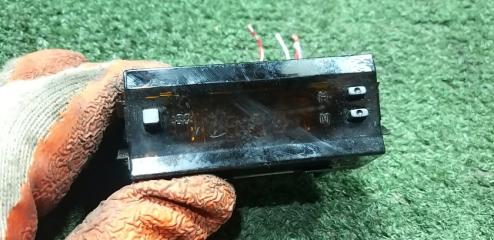 Запчасть часы передние TOYOTA Camry 1995