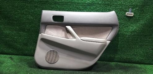 Обшивка двери задняя правая TOYOTA Vista 1998
