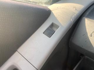 Пульт стеклоподъемника передний левый TOYOTA Vitz 2005