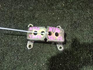 Петли двери передние левые NISSAN X-Trail 2006