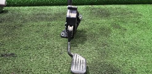 Педаль газа TOYOTA Vitz 2009