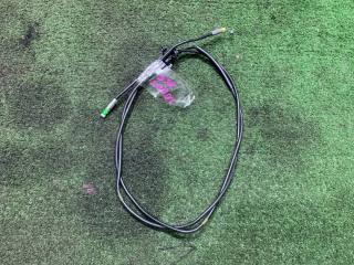 Фото запчасти тросик капота SUZUKI Escudo 2007 контрактная запчасть Запчасть тросик капота SUZUKI Escudo 2007