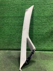 Накладка на стойку передняя правая TOYOTA Ipsum 2002