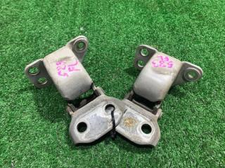 Запчасть петли двери передние левые TOYOTA Granvia 1996