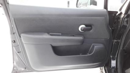 Обшивка двери передняя левая NISSAN Tiida 2008