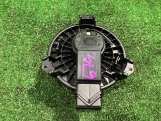 Запчасть мотор печки TOYOTA Vitz 2007