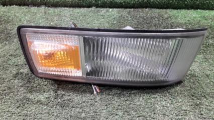 Повторитель в бампер передний правый NISSAN Gloria 1995