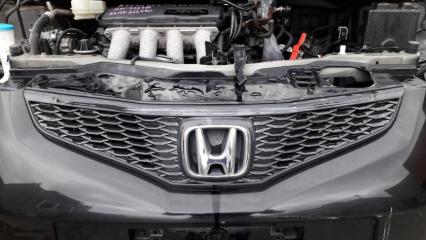 Решетка радиатора HONDA Fit 2010