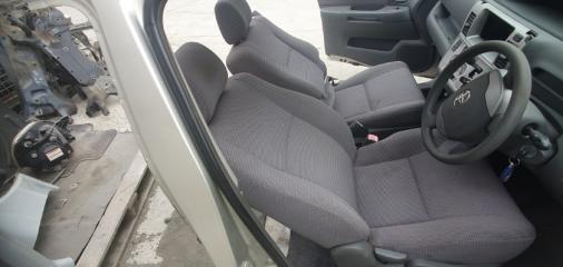 Сидение переднее TOYOTA Raum 2005