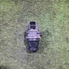 Запчасть моторчик стеклоомывателя задний TOYOTA Wish 2004