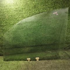 Стекло двери переднее левое NISSAN Presage