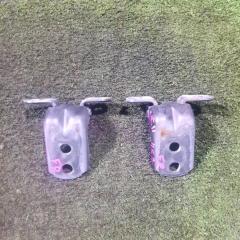 Запчасть петли двери передние правые NISSAN Tiida 2007