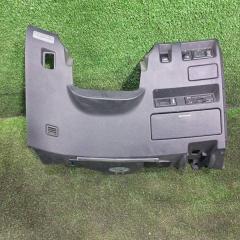 Пластик салона NISSAN Fuga 2004
