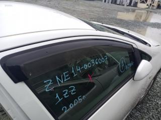 Ветровик передний правый TOYOTA Wish 2005