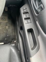 Запчасть пульт стеклоподъемника передний правый TOYOTA Wish 2009