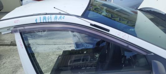 Ветровик передний правый NISSAN Wingroad 2005