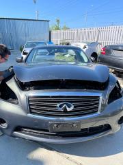 Стекло лобовое переднее NISSAN Fuga 2009