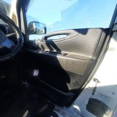 Обшивка двери передняя правая NISSAN Serena 2006