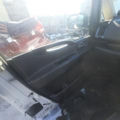 Обшивка двери передняя левая NISSAN Serena 2006