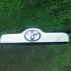 Накладка на багажник задняя TOYOTA Sienta 2004