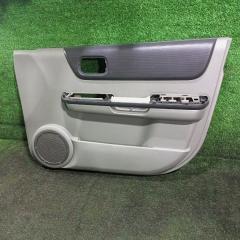 Обшивка двери передняя правая NISSAN X-Trail 2004