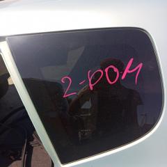 Стекло собачника левое HONDA Fit 2002