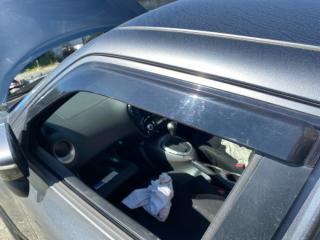 Запчасть ветровик передний левый NISSAN Juke