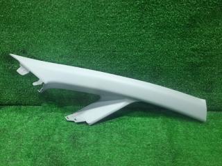 Запчасть накладка на стойку передняя правая TOYOTA Ractis 2006