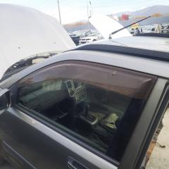 Ветровик передний левый NISSAN X-Trail 2006
