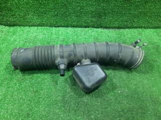 Запчасть патрубок воздушного фильтра TOYOTA Mark X 2006