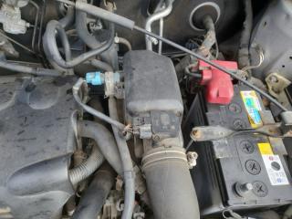 Корпус воздушного фильтра TOYOTA Vitz 2000