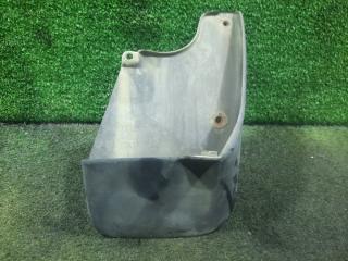 Запчасть брызговик задний правый TOYOTA Estima Emina