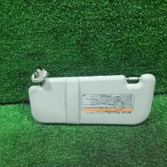 Козырек солнцезащитный передний правый TOYOTA Belta 2007