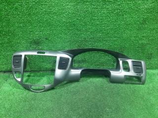Консоль приборов MAZDA MPV 2002