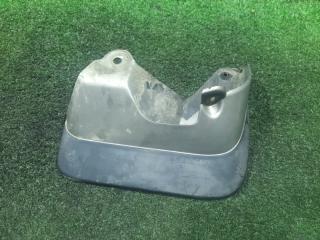 Брызговик передний правый TOYOTA Granvia 1999-2002