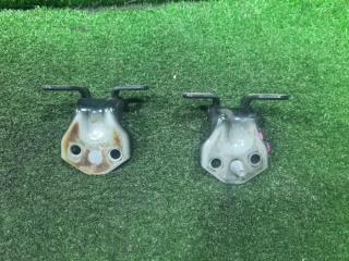 Петли двери передние левые MAZDA MPV 2004