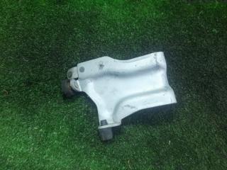 Фото запчасти ролик сдвижной двери левый SUBARU Sambar контрактная запчасть Запчасть ролик сдвижной двери левый SUBARU Sambar