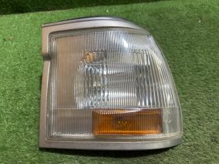 Габарит передний правый TOYOTA Hiace контрактная Габарит передний правый TOYOTA Hiace