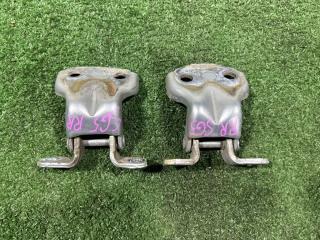 Петли двери задние правые SUBARU Forester