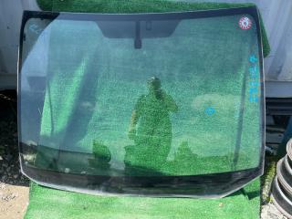 Стекло лобовое переднее NISSAN Serena 2006