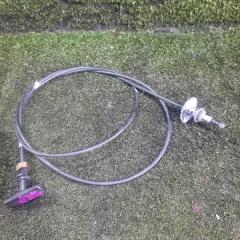 Тросик капота MAZDA Familia 2000 контрактная Тросик капота MAZDA Familia 2000