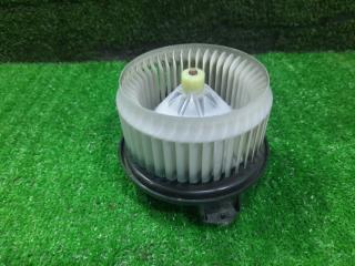 Запчасть мотор печки TOYOTA Vitz 2011